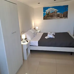 House Il Quadrifoglio Airport Fontanarossa Frühstückspension CTA