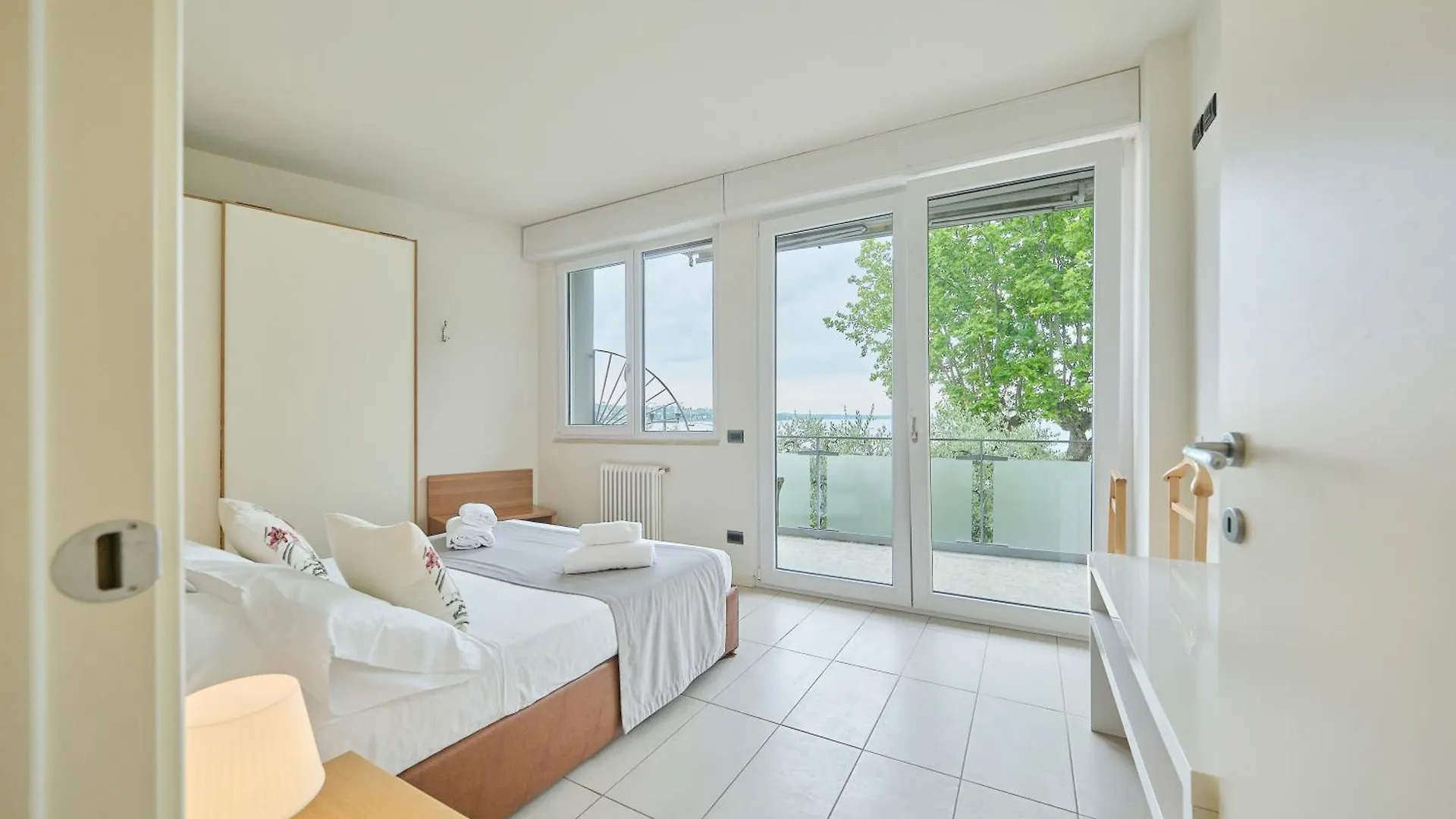 Front Lake Apartment Bardolino