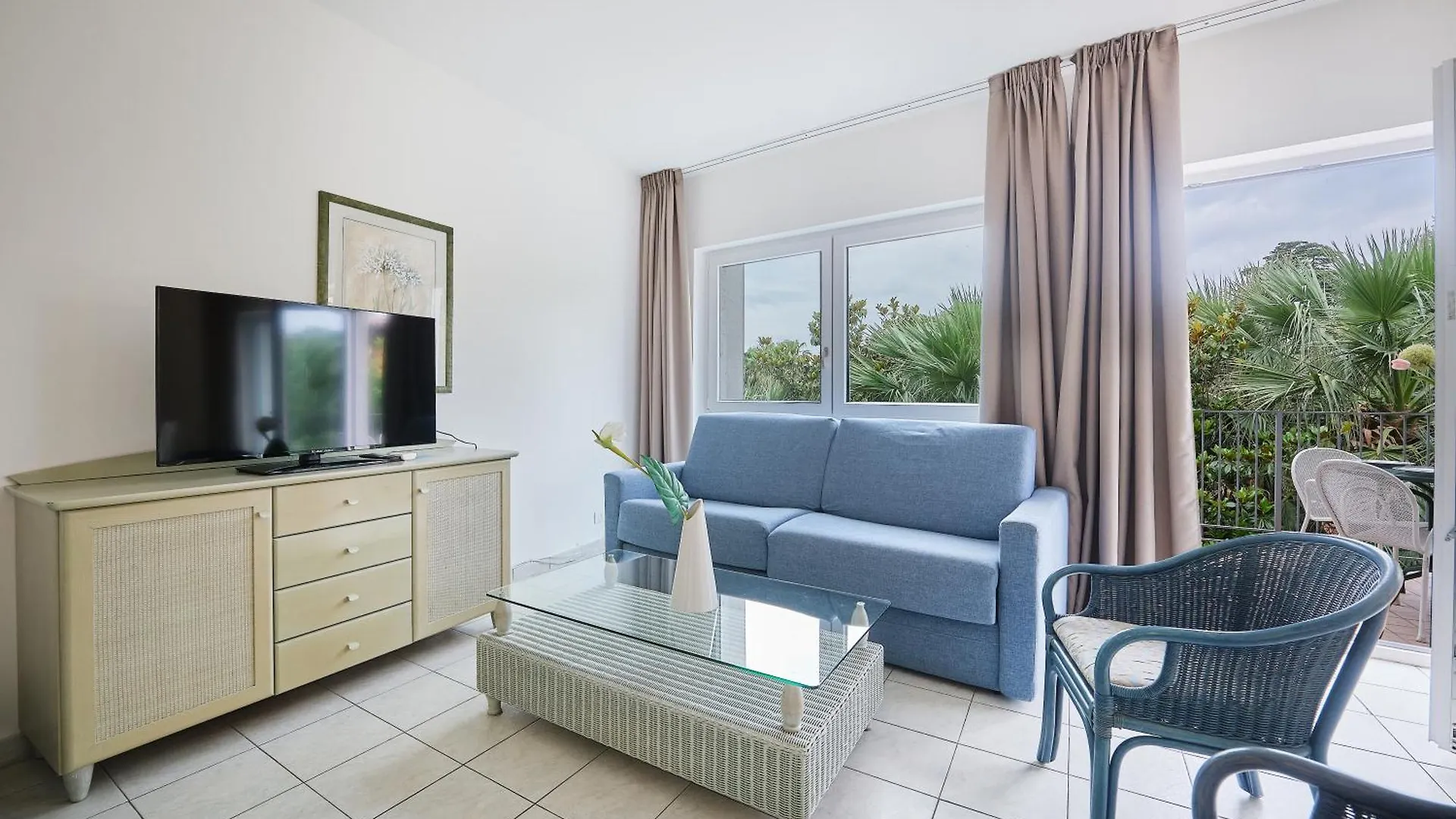 Aparthotel Front Lake Apartment Bardolino