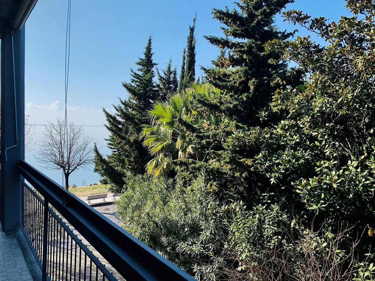 Aparthotel Front Lake Apartment Bardolino