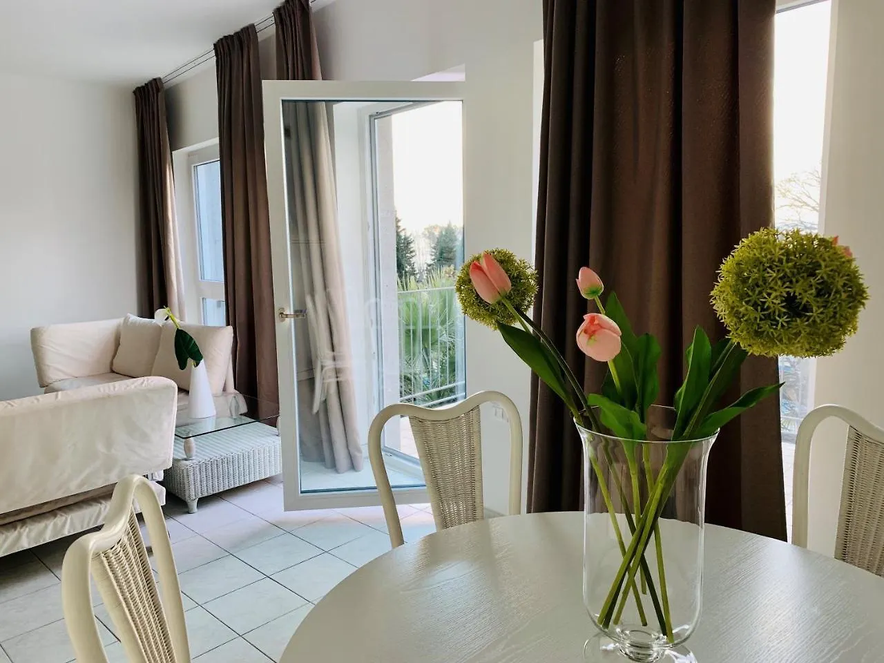 Front Lake Apartment Bardolino 0*,