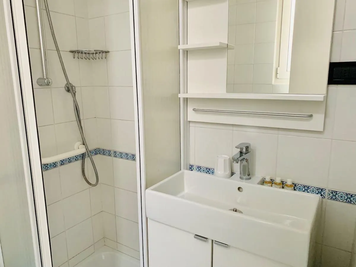 Aparthotel Front Lake Apartment Bardolino